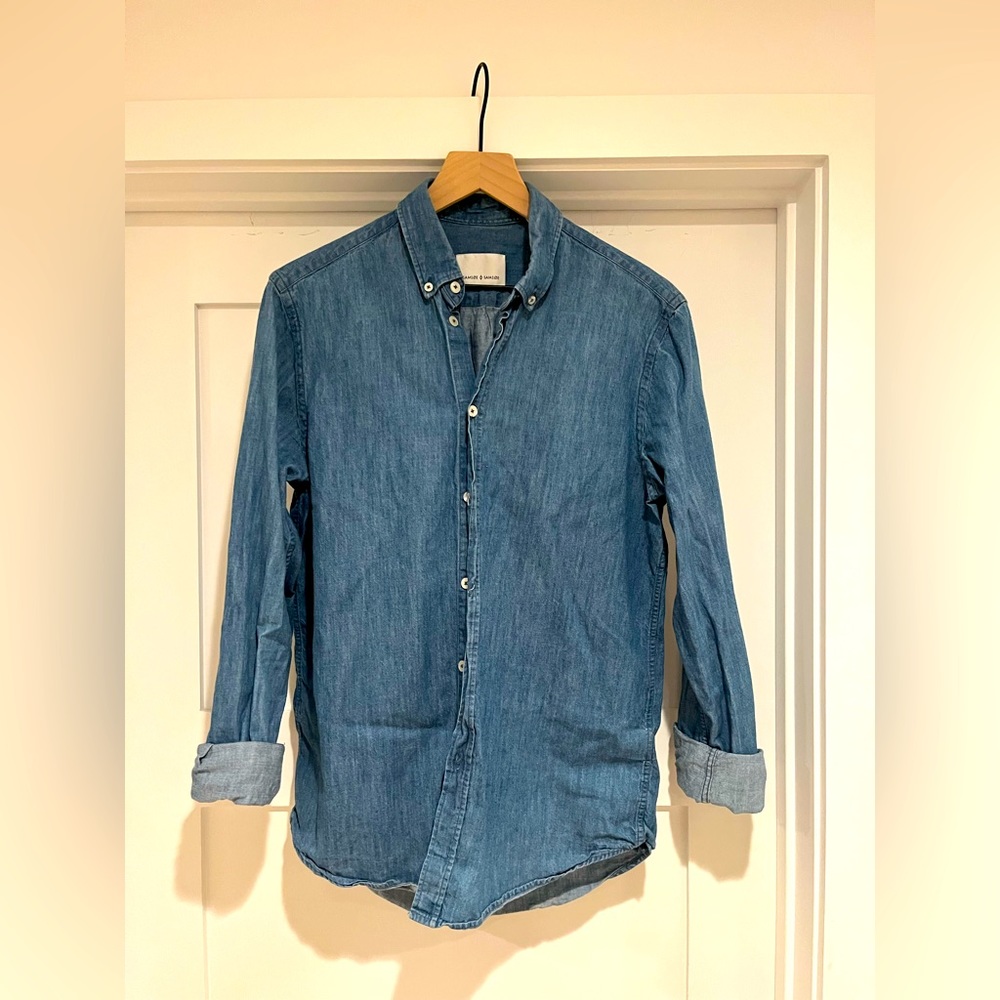Samsøe Samsøe blue denim button down men’s top, barely worn